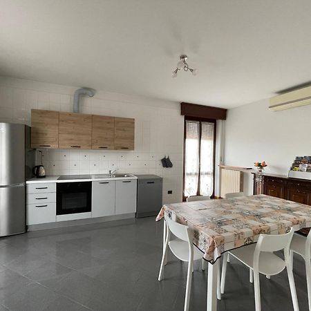 Casa Luigi - Appartamenti A Песк'єра-дель-Гарда Екстер'єр фото